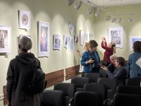 Акварель, романс и живое общение: вернисаж Людмилы Мардановой в Доме ученых