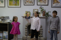 «Кто ничего не любит, не может быть счастливым»: как студия «Индиго» устроила чай с Дональдом Биссетом