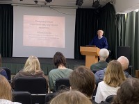 «Физика, которая лечит»: как прошла лекция Сергея Всеволодовича Акулиничева в Троицком Доме ученых РАН