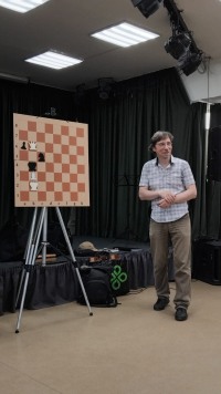 Красота хода: от теории к практике в Шахматном клубе Троицкого Дома учёных