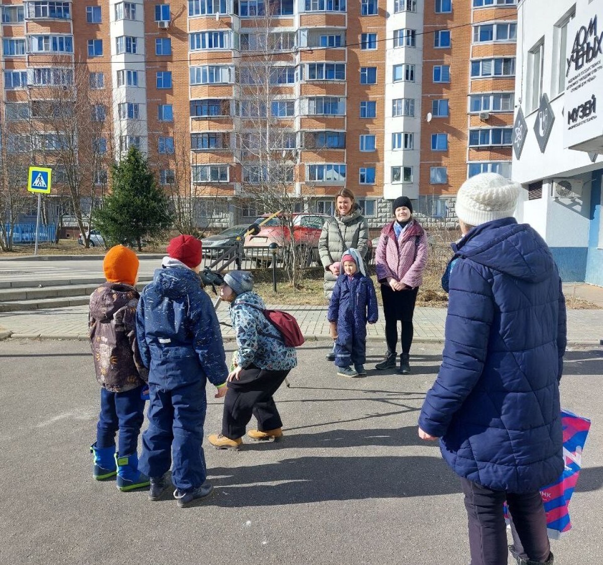 9 марта наблюдали в телескоп Дома учёных