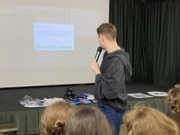 Цифровой замок на входной двери: что узнали ребята о мошенничестве в интернете