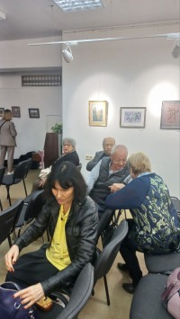 Открытие выставки «Маленькие картины больших художников» в Доме учёных 9 сентября посетил глава Троицка Владимир Дудочкин