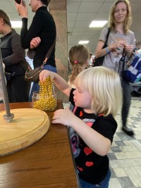 Прикоснуться к чуду: как Дом учёных удивлял троичан