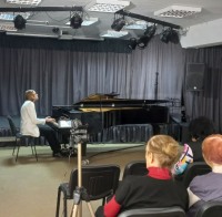 18 марта в Доме учёных с большим успехом прошёл фортепианный концерт лауреата международных конкурсов Максима Гудкина