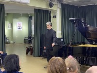 «Окно времени» распахнулось: музыкальное путешествие с Михаилом Дубовым