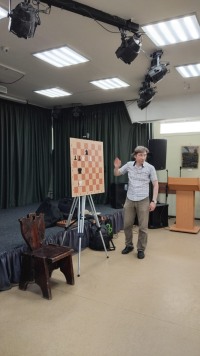 Красота хода: от теории к практике в Шахматном клубе Троицкого Дома учёных