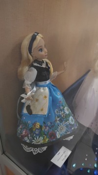 Спасибо за март, полный души: как куклы Ольги Прохоровой покорили Троицкий Дом ученых РАН