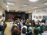 10 декабря в Доме ученых состоялся концерт первоклассников "Первые шаги"  учащихся фортепиано, хорового, народного и духового отделений Троицкой ДШИ.
