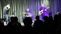 Гитара, саксофон и огонь: как Rockin'Dad заставил зал забыть про осень