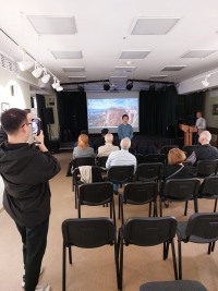 Российские и китайские ученые обсудили поведение низкотемпературной плазмы на совместном семинаре в Троицке.