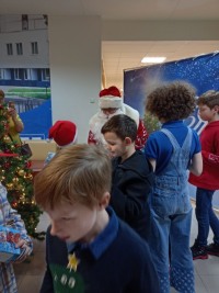 24 декабря в Доме ученых состоялось открытие сезона Научных ёлок для детей.