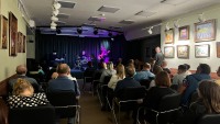 Гитара, саксофон и огонь: как Rockin'Dad заставил зал забыть про осень