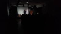 Спектакль, который перевернул зал. В прямом и переносном смысле